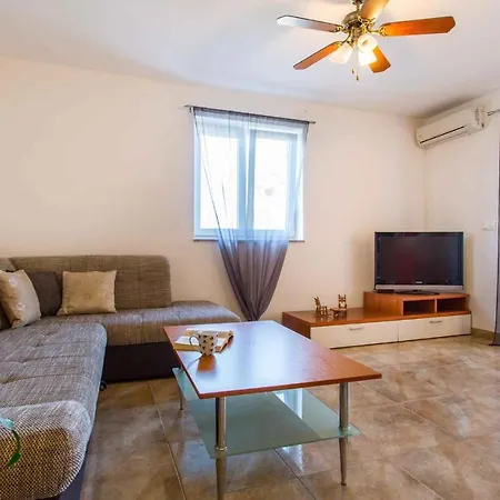 In - Insel Krk 13580 Apartman *